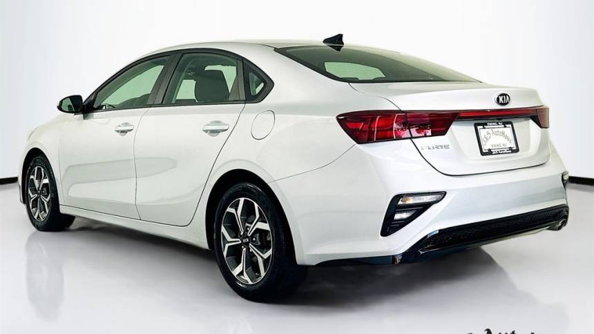 2021 kia forte lxs
