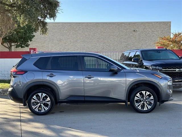 2022 nissan rogue sv