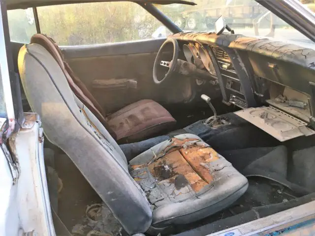 1972 ford mustang fastback. 351 cleveland!! parts car or restore !!!!