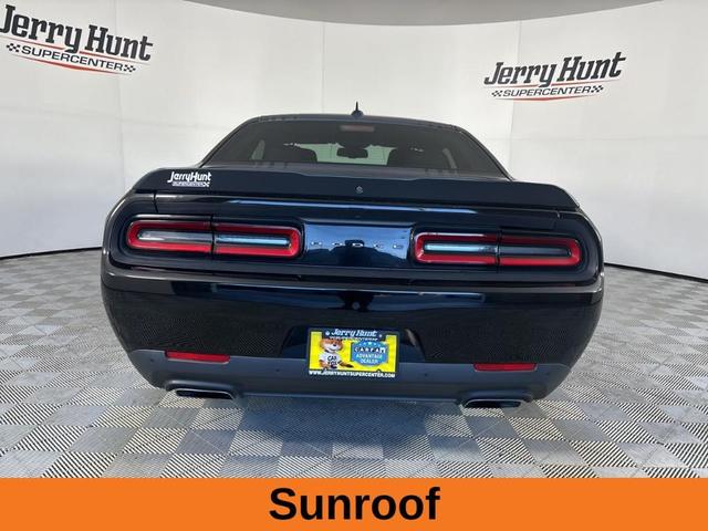 2016 dodge challenger r/t