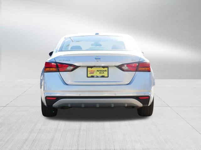 2021 nissan altima 2.5 sv