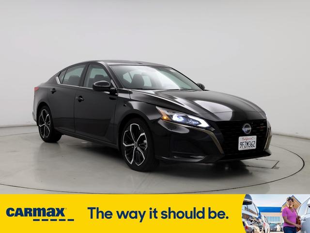 2023 nissan altima sr
