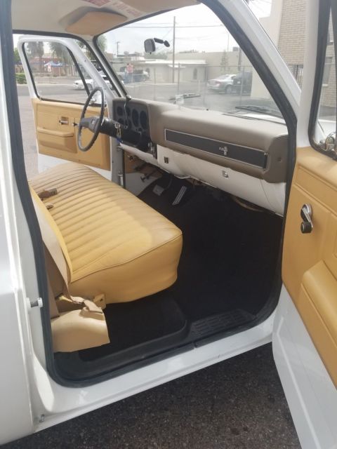 1987 chevy short bed c10 2wd clean 1 owner!!