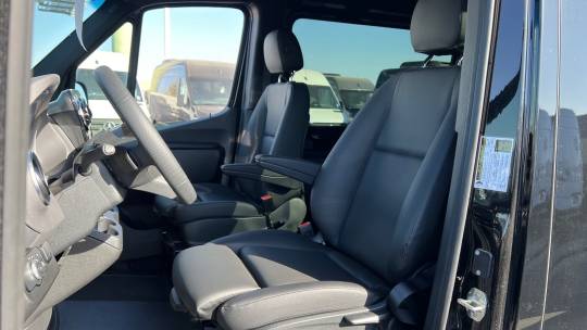 2025 Mercedes-Benz Sprinter