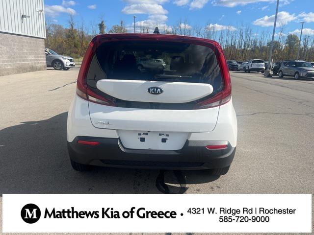 2021 kia soul lx