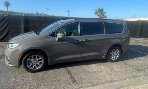 2022 chrysler pacifica touring l