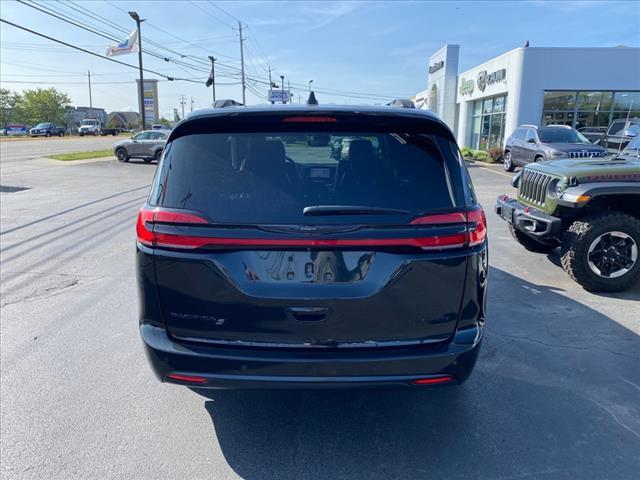 2022 chrysler pacifica limited