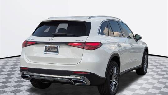 2025 Mercedes-Benz GLC