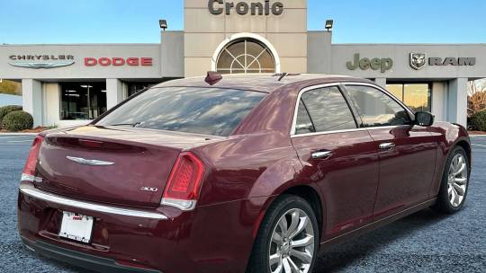 2018 Chrysler 300