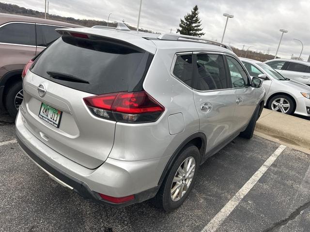 2018 nissan rogue sv