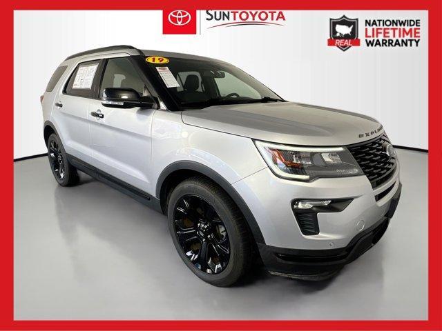 2019 ford explorer sport