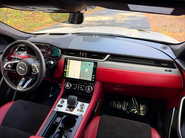 2023 jaguar f-pace svr p550 awd automatic