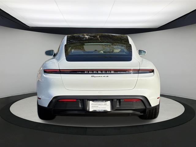 2025 porsche taycan 4s