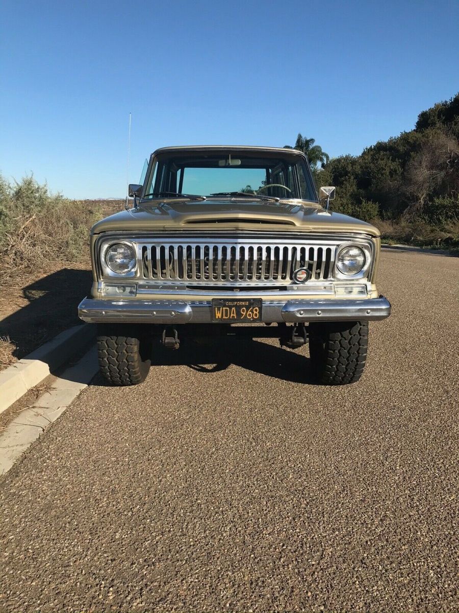 1968 jeep wagoneer, original california black place fsj