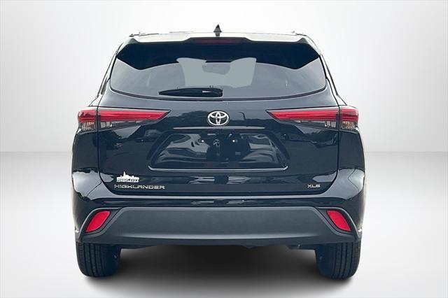 2022 toyota highlander xle