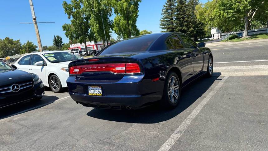 2014 dodge charger se