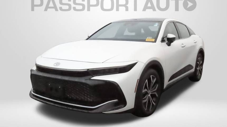 2023 toyota crown limited