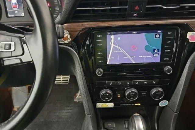 2020 volkswagen passat 2.0t se