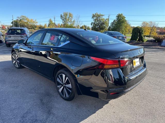 2022 nissan altima 2.5 sv