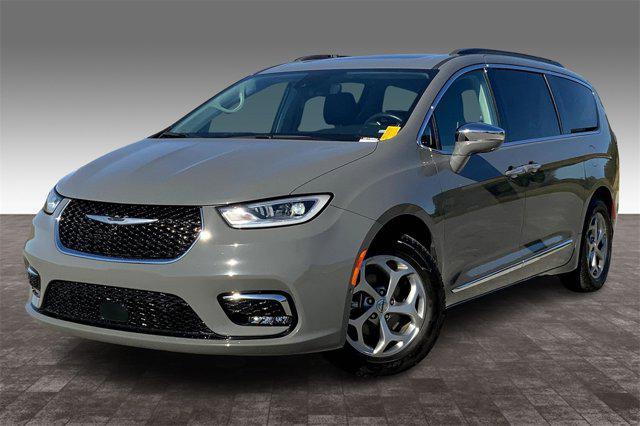 2022 chrysler pacifica limited