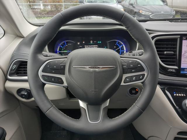 2022 chrysler pacifica hybrid touring l