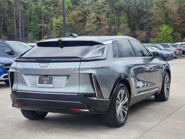 2024 cadillac lyriq luxury