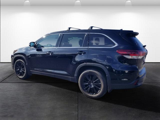 2019 toyota highlander se