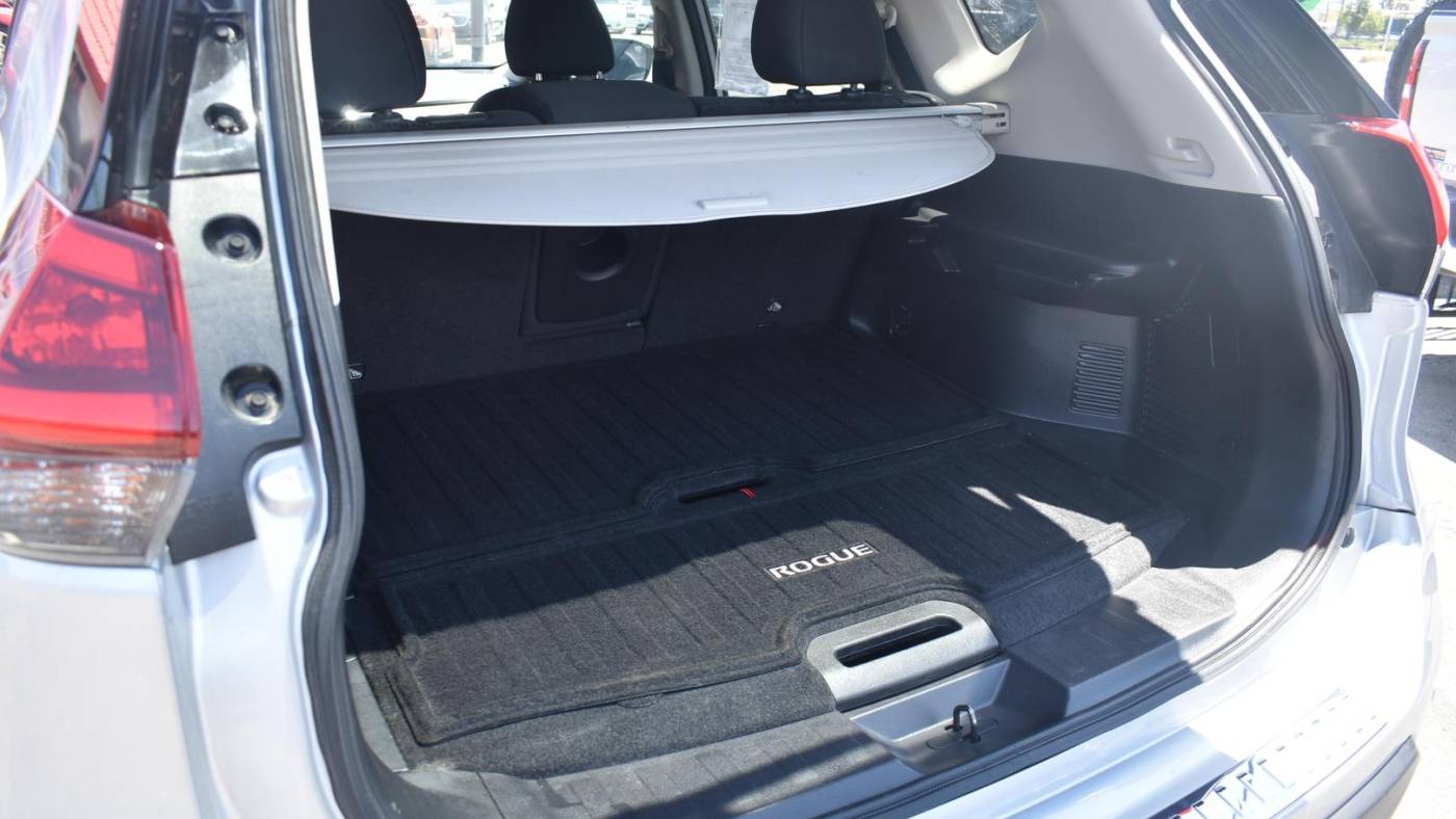 2019 nissan rogue sv