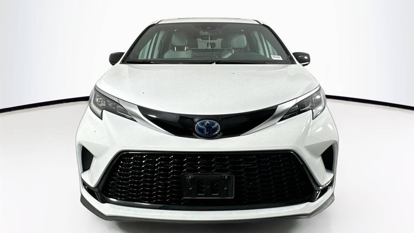 2021 toyota sienna xse 7-passenger