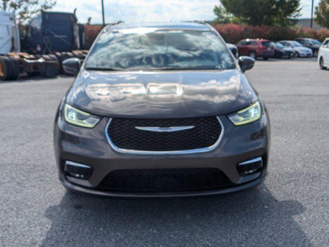 2022 chrysler pacifica touring l