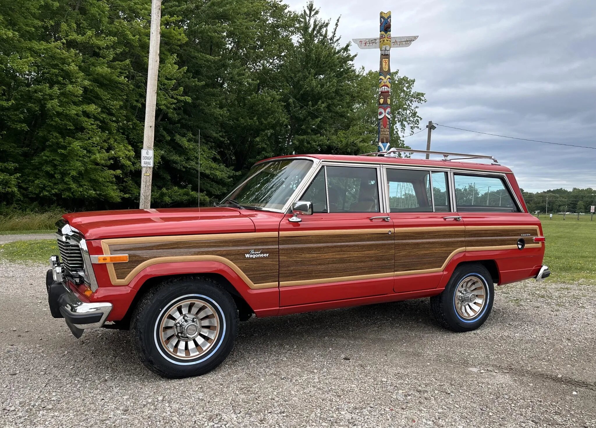 jeep grand wagoneer