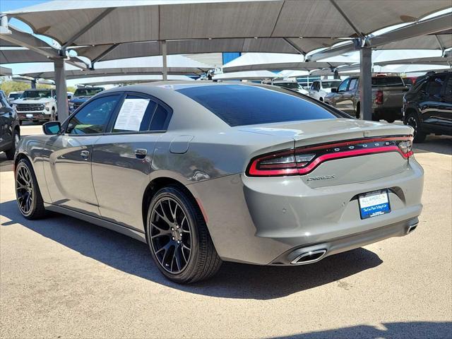 2018 dodge charger sxt