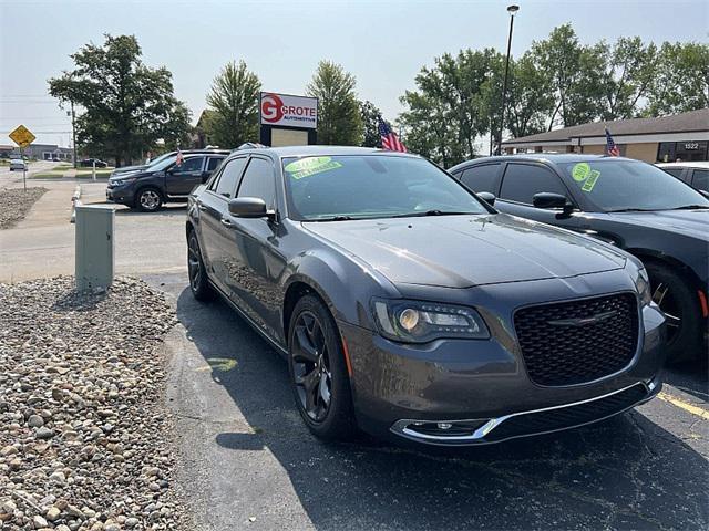 2021 chrysler 300 s