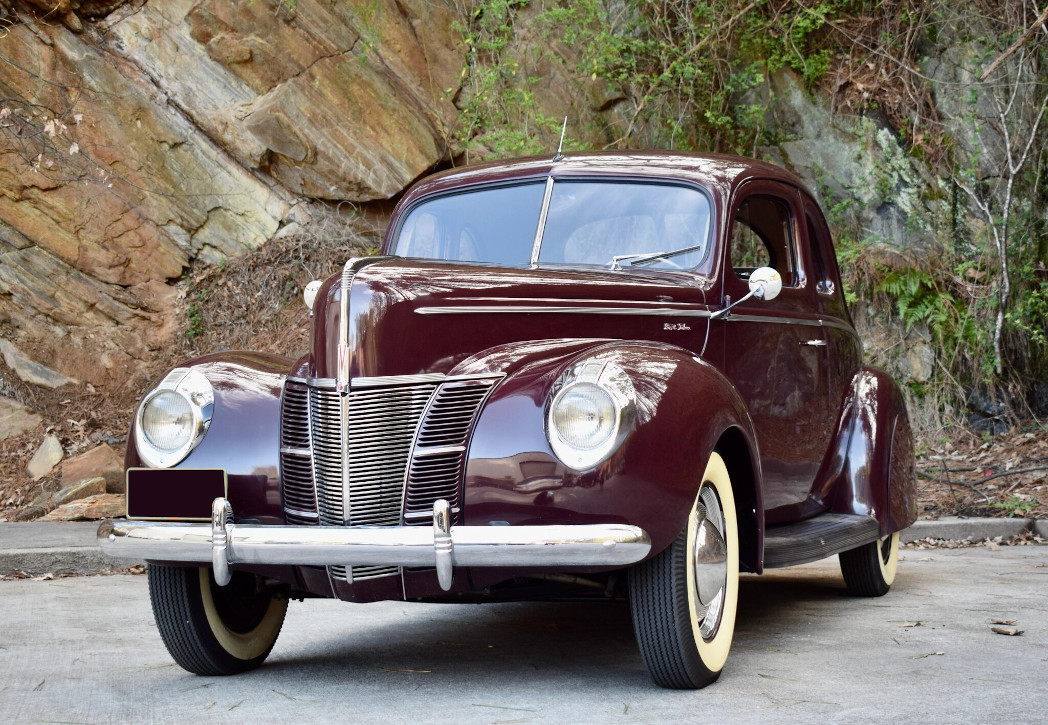 ford deluxe coupe