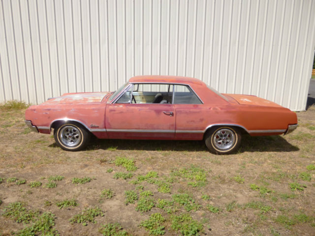 1965 oldsmobile cutlass 2 dr hdtp 3 speed on the floor and 400 engine