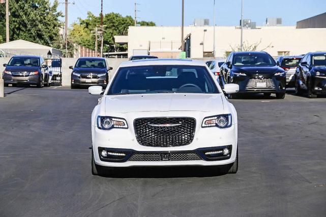 2023 chrysler 300 s