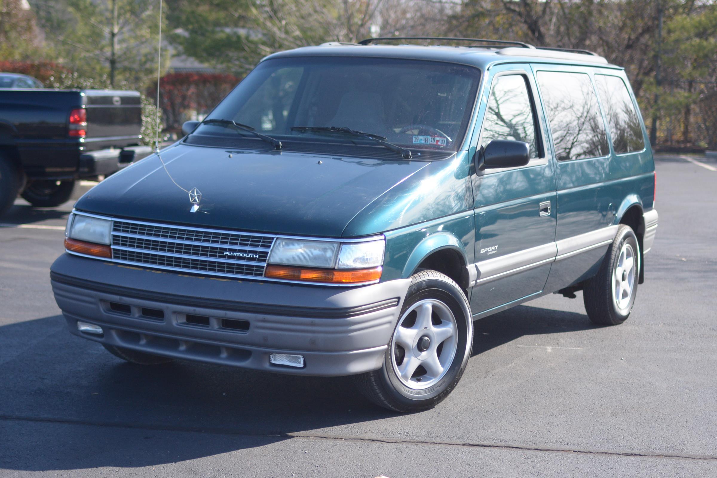 1994 plymouth voyager se nice clean low miles engine problem need repair