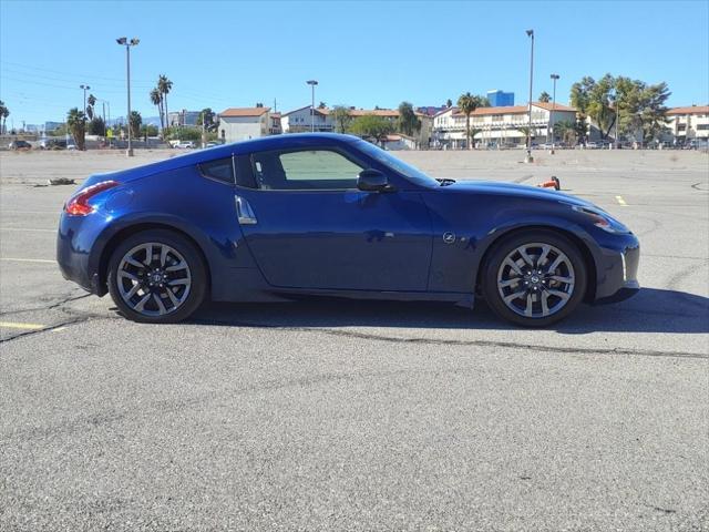 2019 nissan 370z base