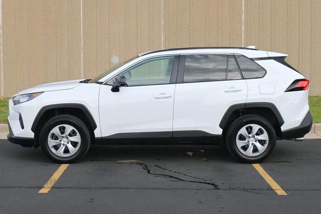 2021 toyota rav4 le