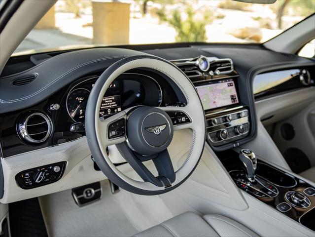 2022 bentley bentayga v8
