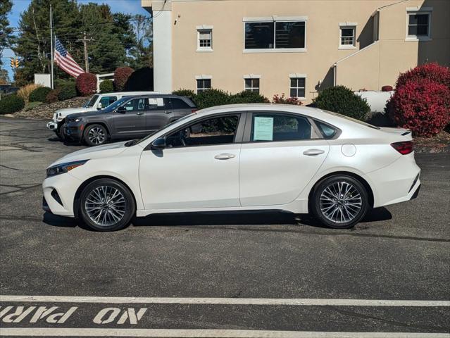 2022 kia forte gt-line