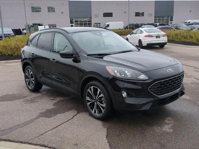 2022 ford escape sel