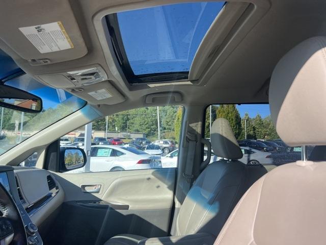 2015 toyota sienna xle