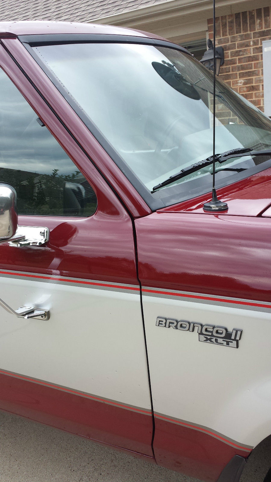 1989 ford bronco ii xlt plus sport utility 2-door 2.9l