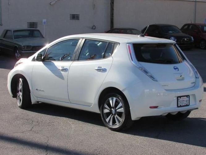 2014 nissan leaf sl hatchback 4d in las vegas, nevada
