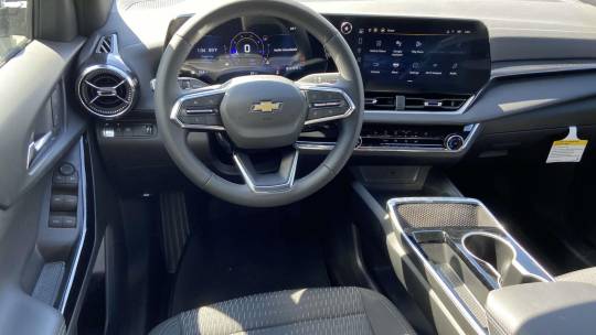 new 2025 chevrolet equinox lt with 1lt fwd