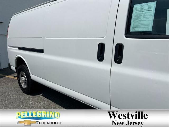 2022 chevrolet express 2500 rwd 2500 extended wheelbase wt