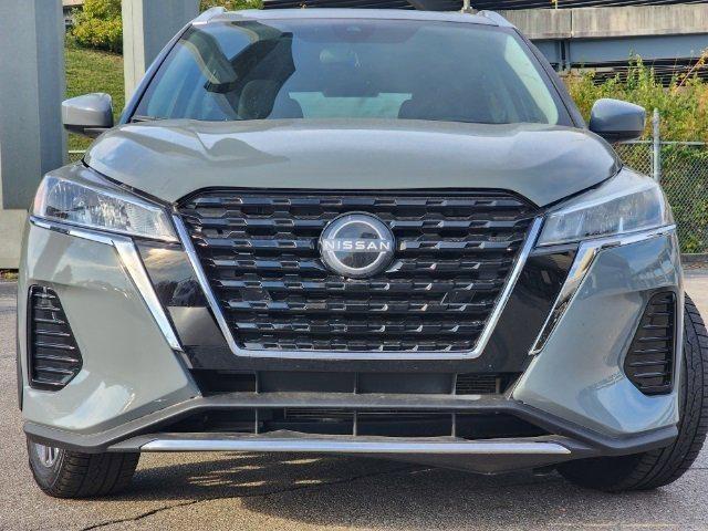 2022 nissan kicks sv