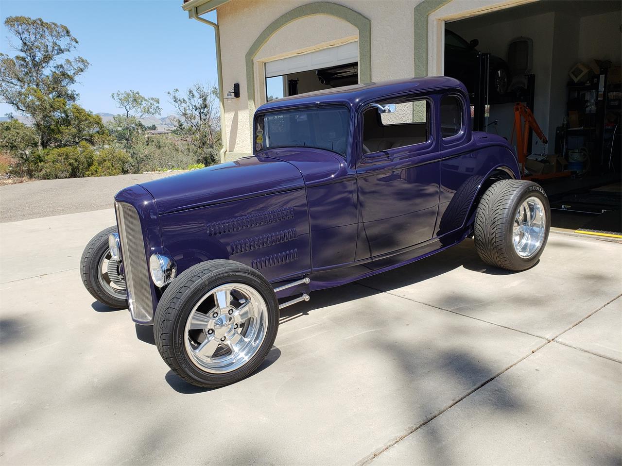 1932 ford 5 window coupe