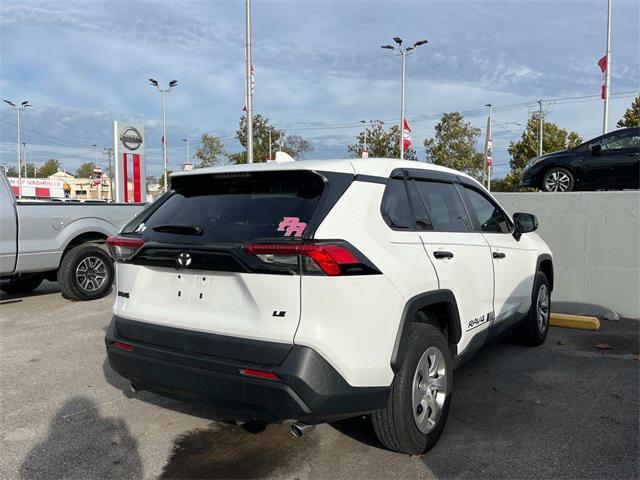 2022 toyota rav4 le